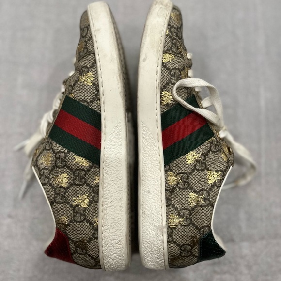 [ITL35.5/US5.5]Gucci Beige Monogram Sneakers with Red Green Accents Authentic - Picture 3 of 10